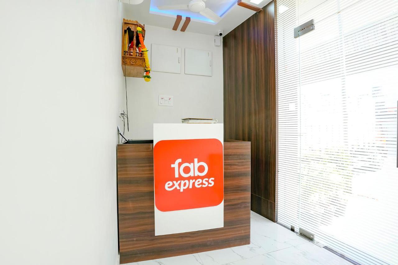 Fabexpress Bhau Residency - Nr Mumbai International Airport Hotel Exterior foto