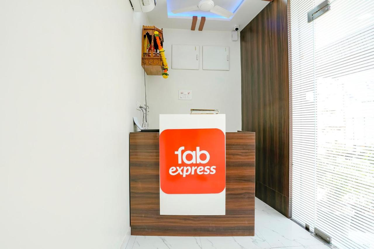 Fabexpress Bhau Residency - Nr Mumbai International Airport Hotel Exterior foto